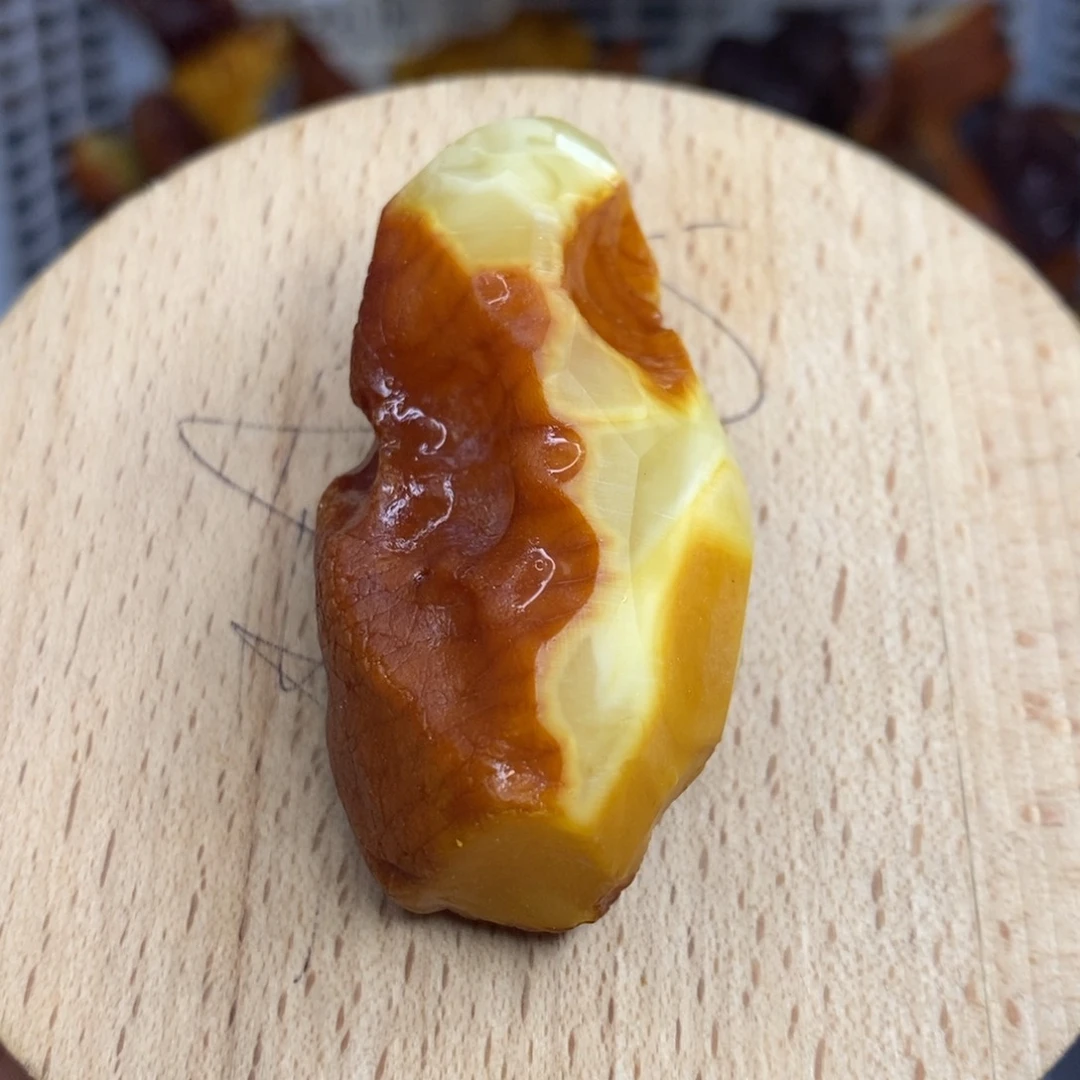 未镶嵌定制蜜蜡梨