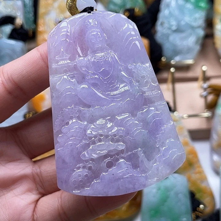 輕***子翡翠未镶嵌颈饰天然