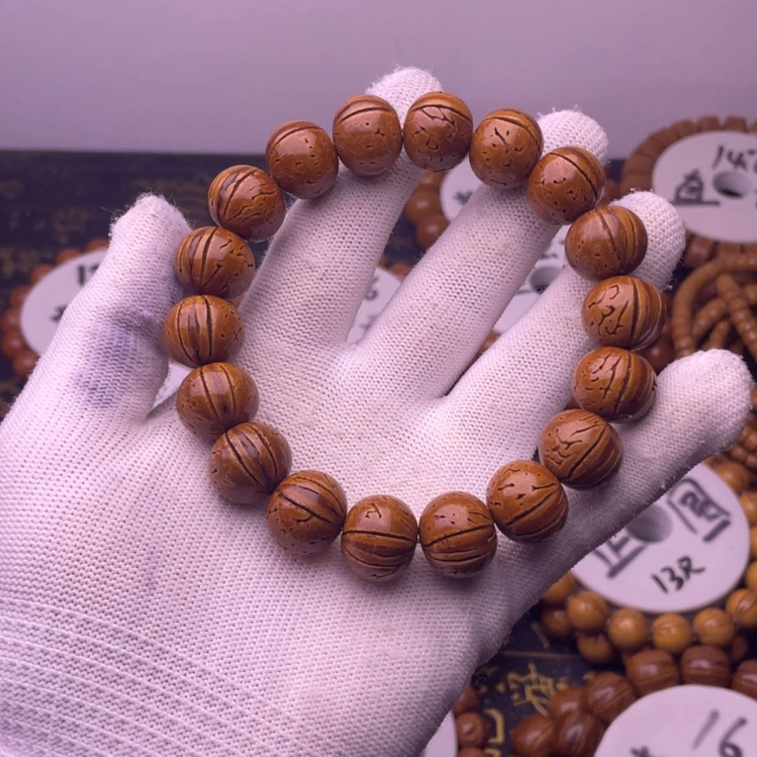 【闪购商品】吊坠桃核疯**语15.5脑纹桃核光珠