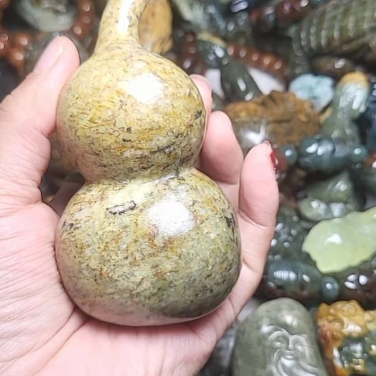 岫岩河磨玉（透闪石质玉）未镶嵌挂件