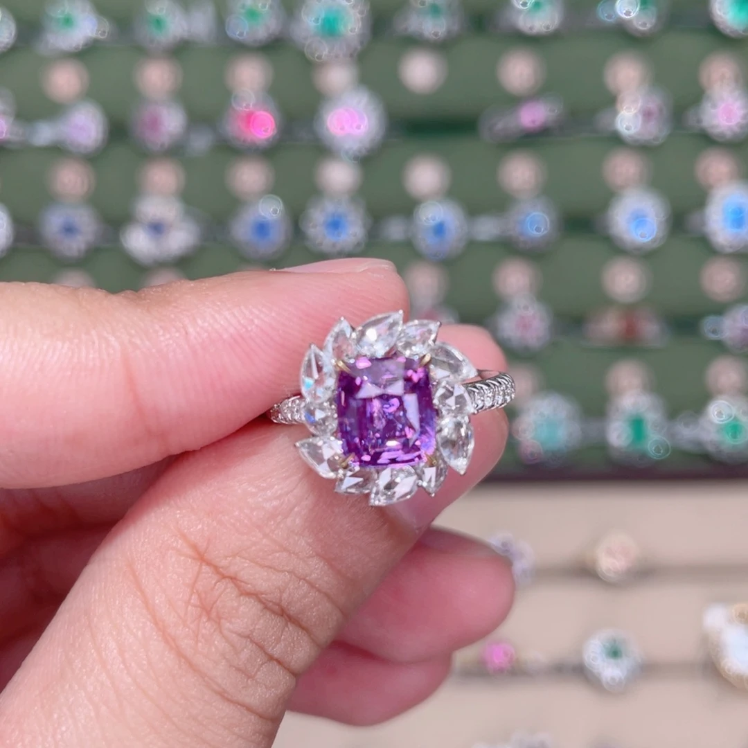 彩色蓝宝石戒指18K金镶嵌2.08ct