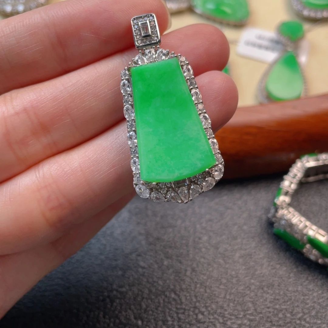 翡翠吊坠(不含链)银S925镶嵌