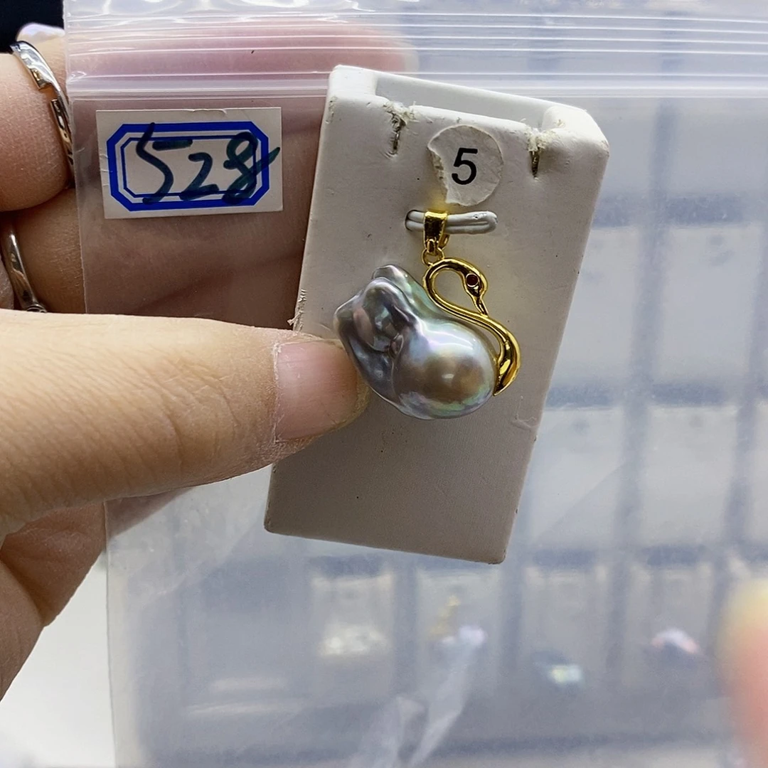 颈饰合金淡水珍珠