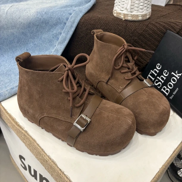 小雨家【韩版】新款搭扣系带松糕厚底内增高百搭短靴时装马蹄鞋