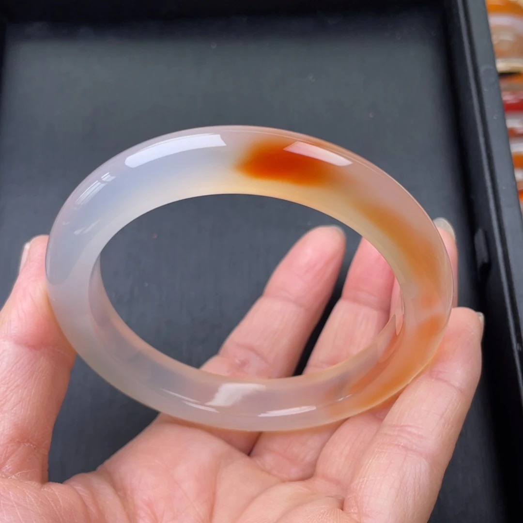 玛瑙/玉髓手镯未镶嵌59圈口