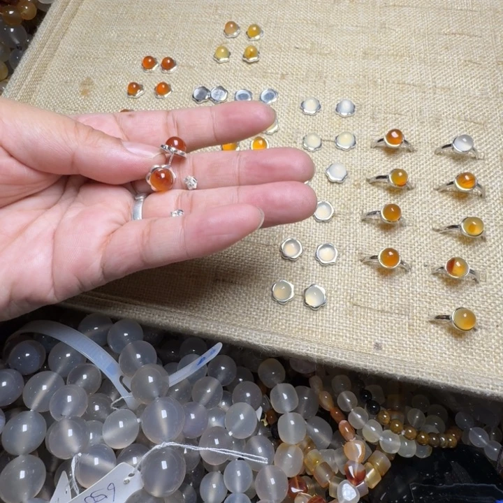 玛瑙/玉髓颈饰合金●****体10020