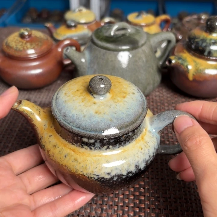 茶杯紫砂釉孔君徳210 C