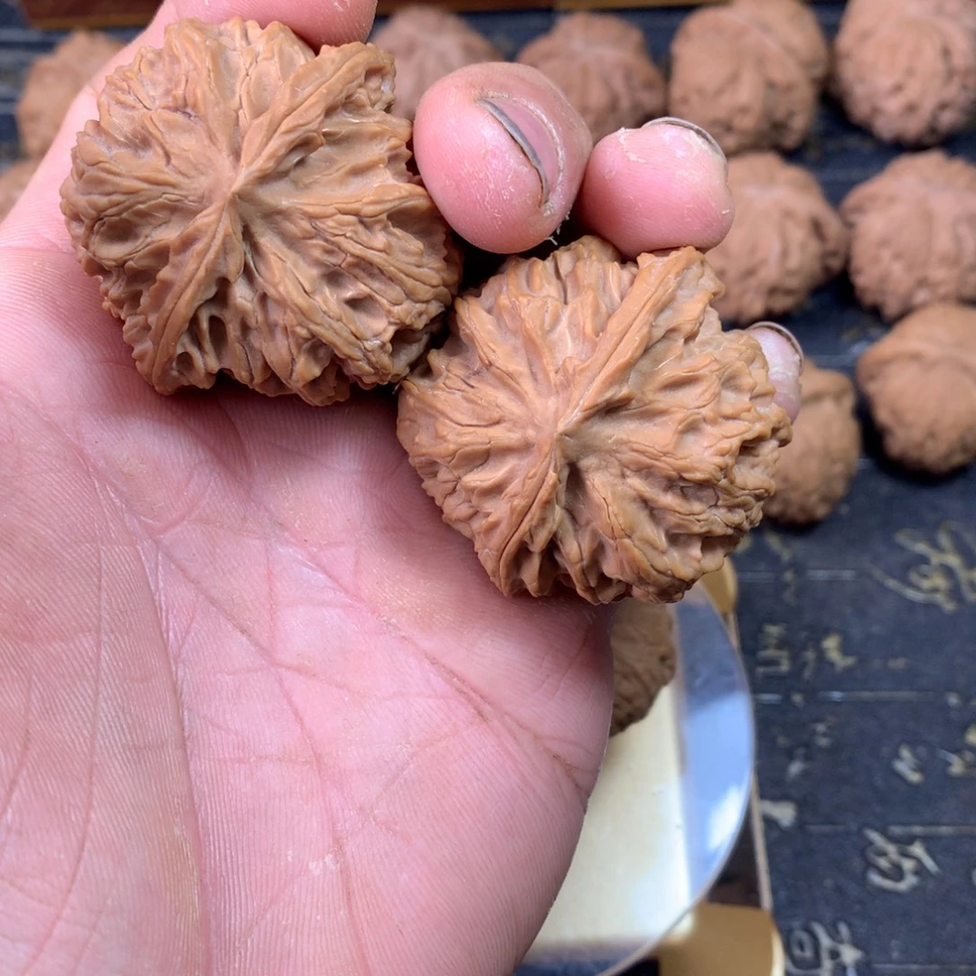 猴头核桃吊坠文玩核桃苹果园44