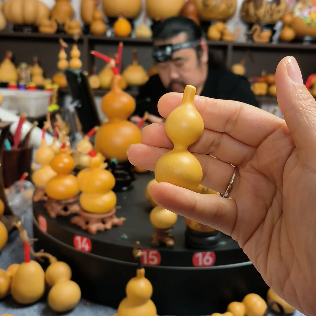 忍***冬葫芦福禄双全手把件