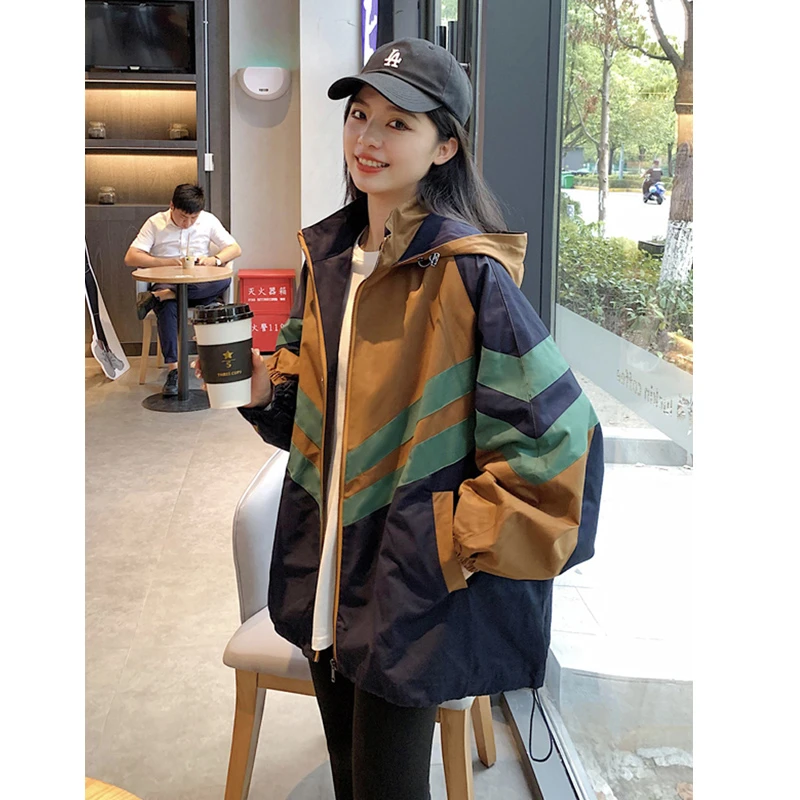 今年流行条纹风衣外套女春季2025新款宽松休闲小众棒球服夹克上衣