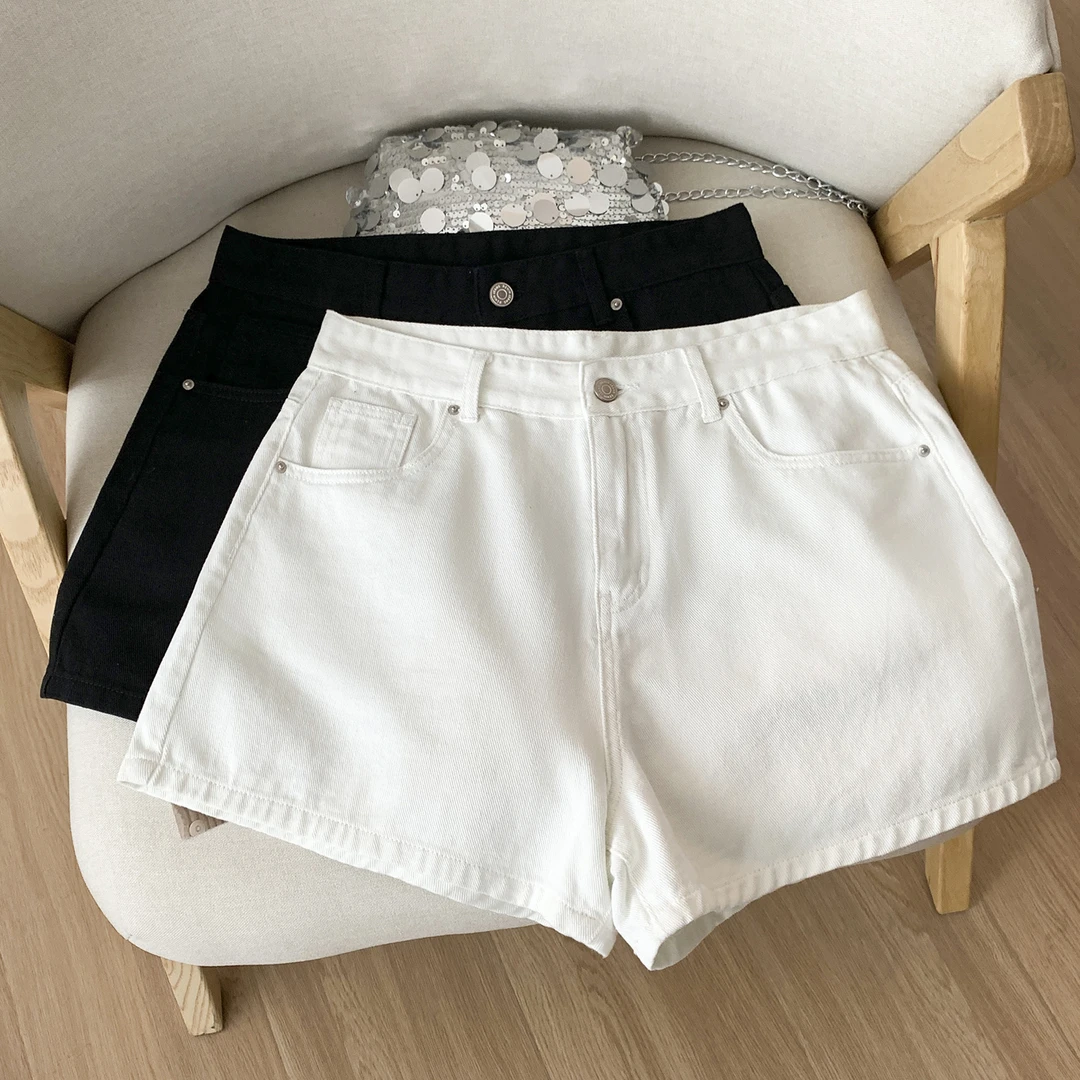 大码高腰牛仔短裤女夏季薄款2025年新款胖mm显瘦阔腿热裤白色