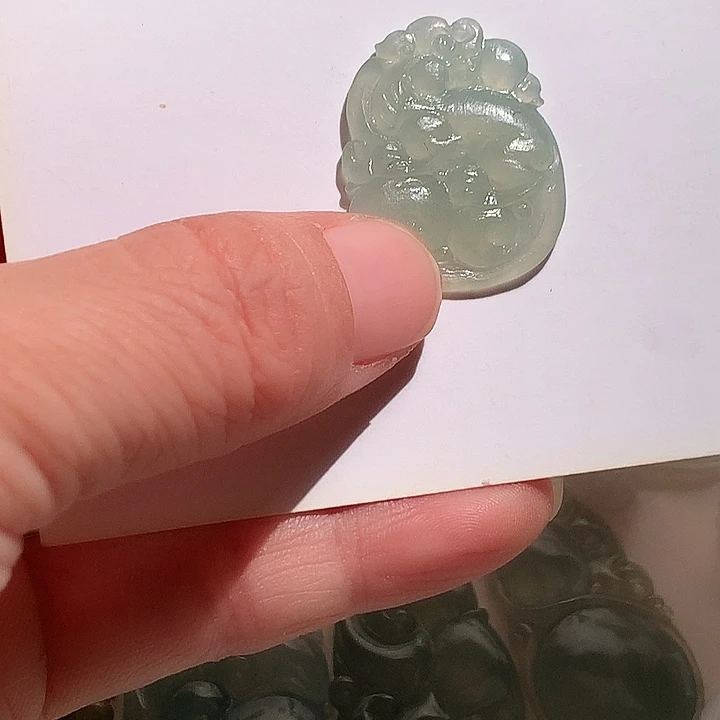 定制翡翠未镶嵌冰晴吉灵