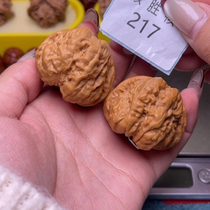 文玩核桃把件蛤蟆头39.217