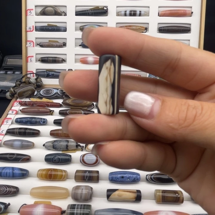 玛瑙/玉髓合金颈饰