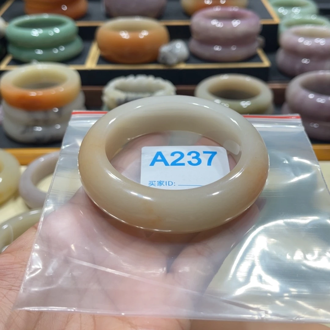 未镶嵌手镯石英岩玉原*清