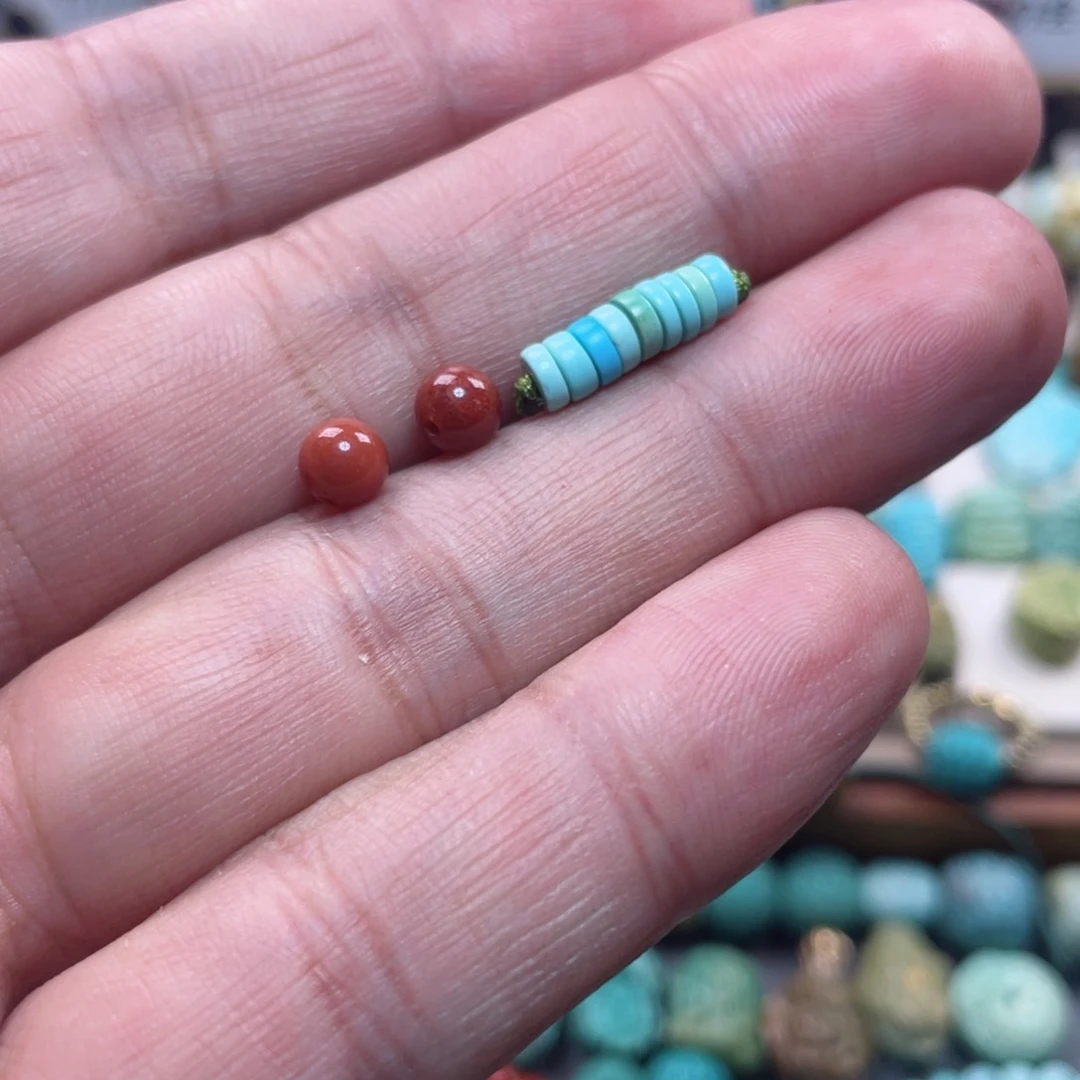 南红玛瑙配饰未镶嵌