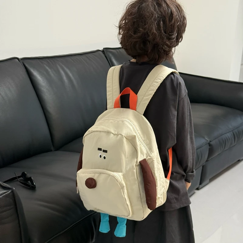 儿童书包萌趣卡通小狗双肩包可爱轻便幼儿园书包中小学生旅游背包