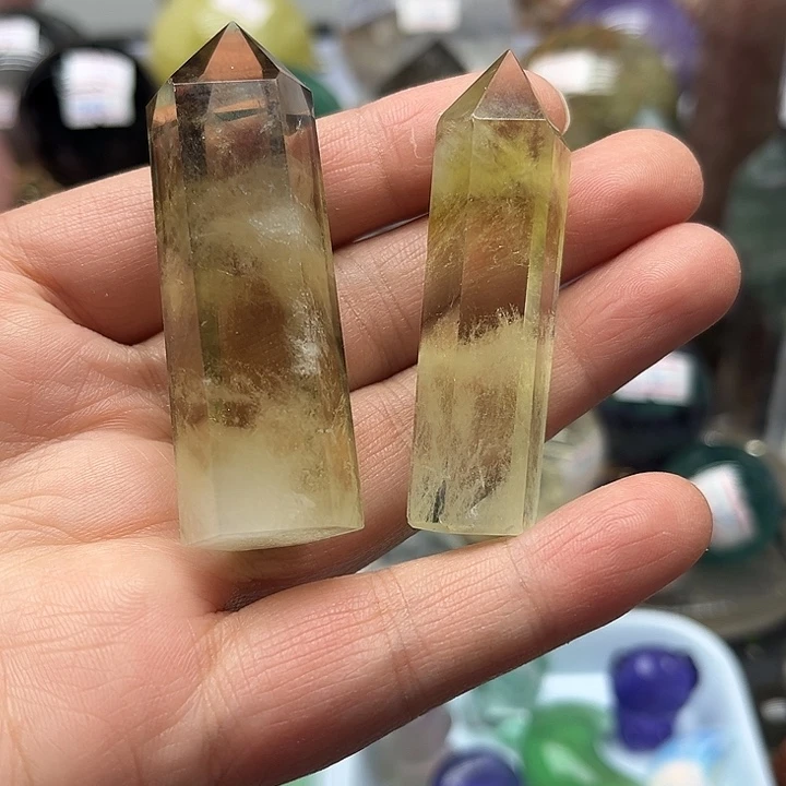 水晶珠宝半成品未镶嵌57克黄水晶柱