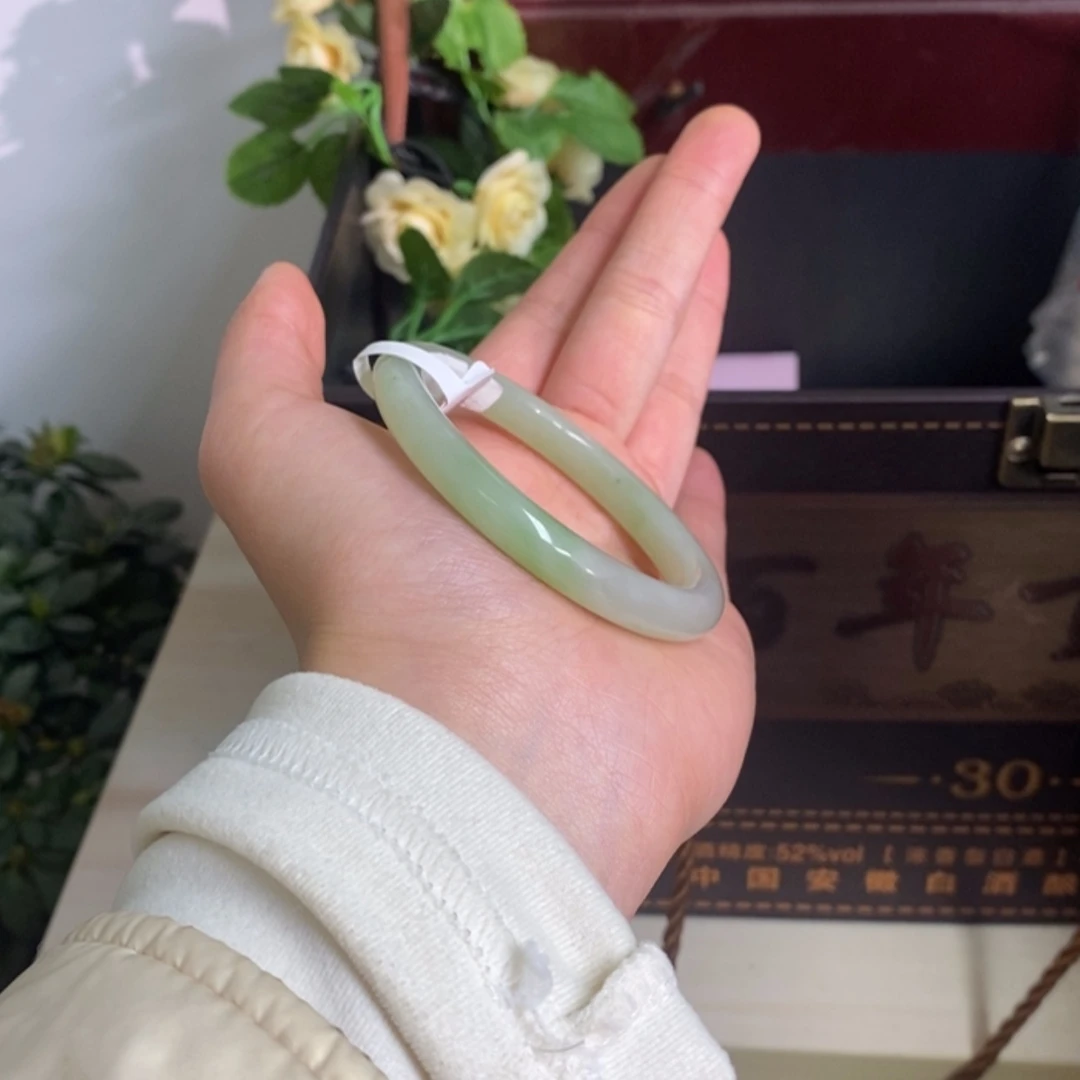 【闪购商品】和田玉手镯未镶嵌