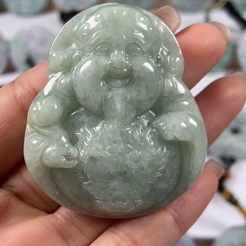 翡翠颈饰未镶嵌财神爷福利