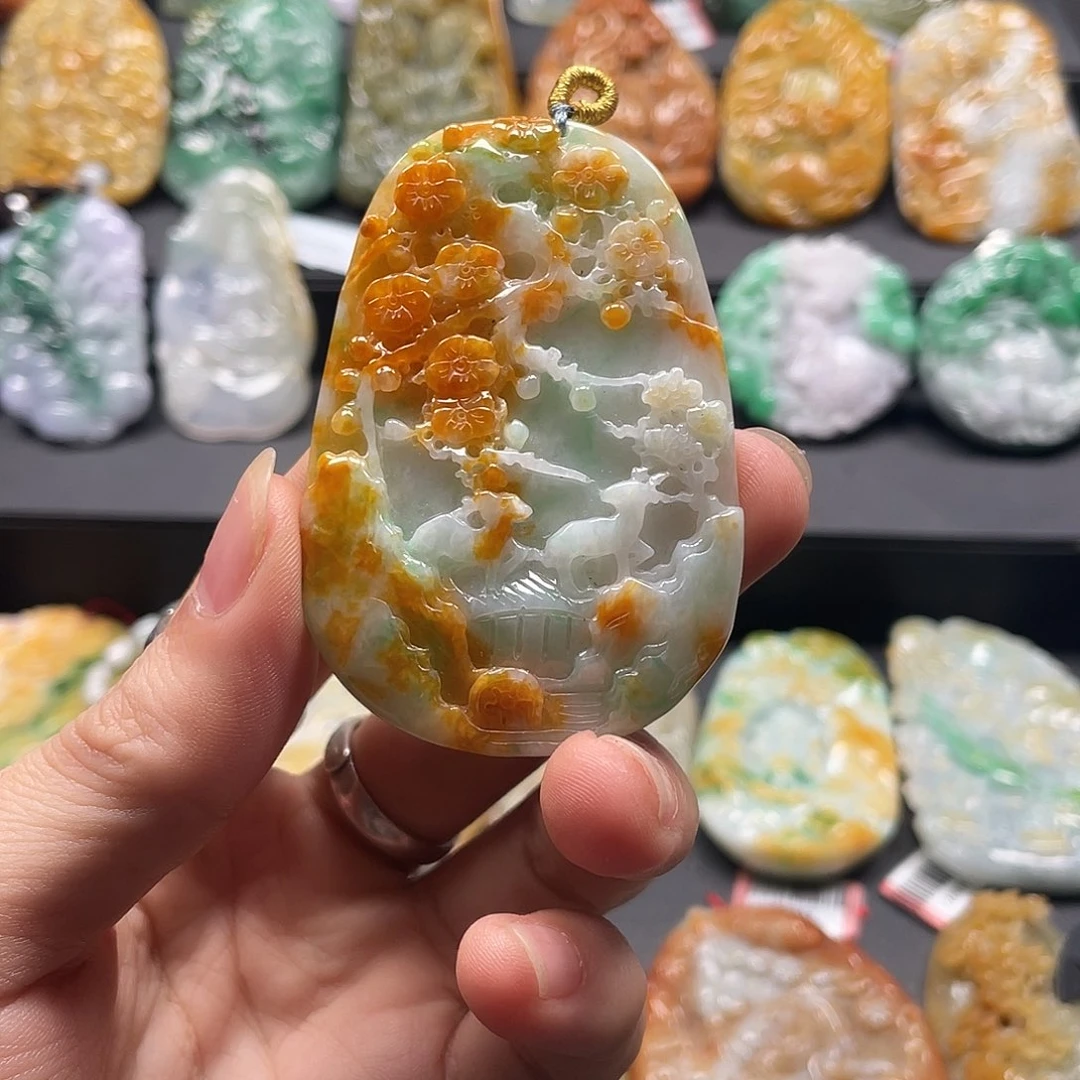 翡翠未镶嵌挂件腾冲