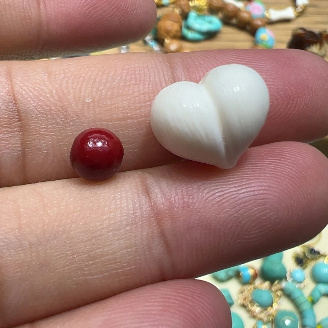 南红玛瑙未镶嵌颈饰屁桃