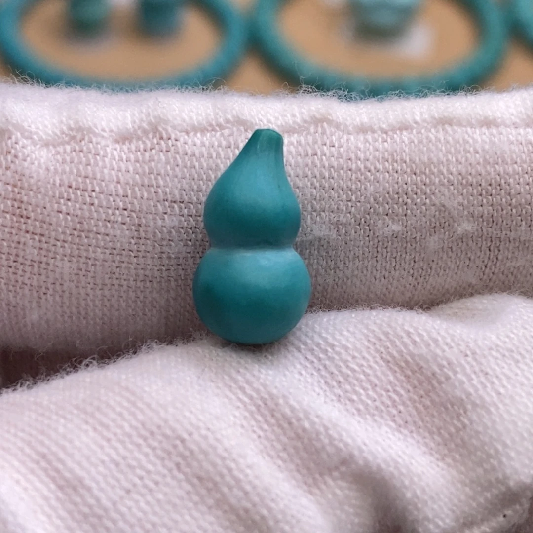 绿松石未镶嵌原矿高瓷无油无科技