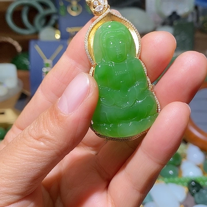 麦***捞和田玉（碧玉）18K金镶嵌吊坠(不含链)