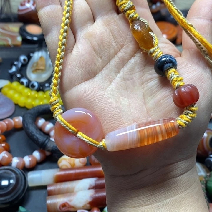 玛瑙/玉髓未镶嵌颈饰