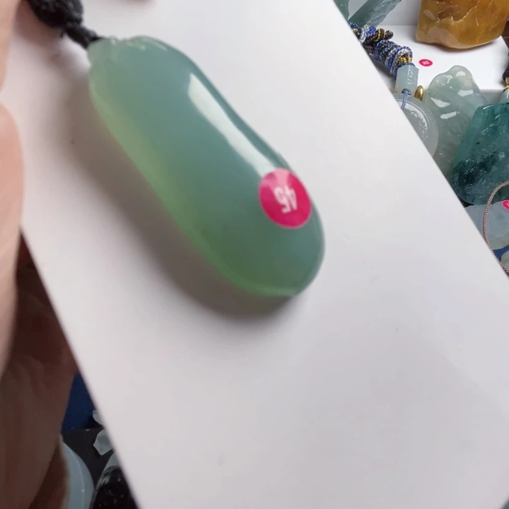 翡翠未镶嵌颈饰天然翡翠