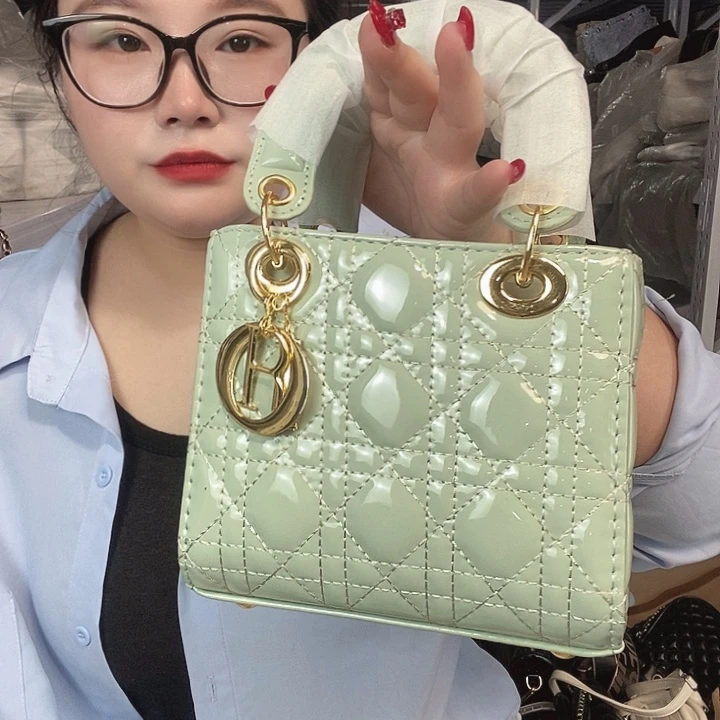 PU黄牛皮（革）PVC时尚潮流时尚