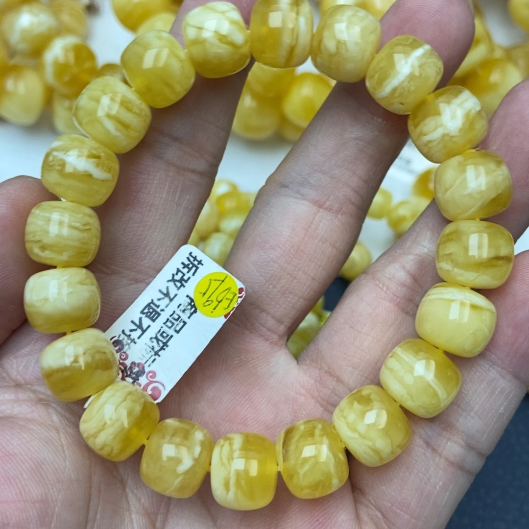 未镶嵌蜜蜡裸石18