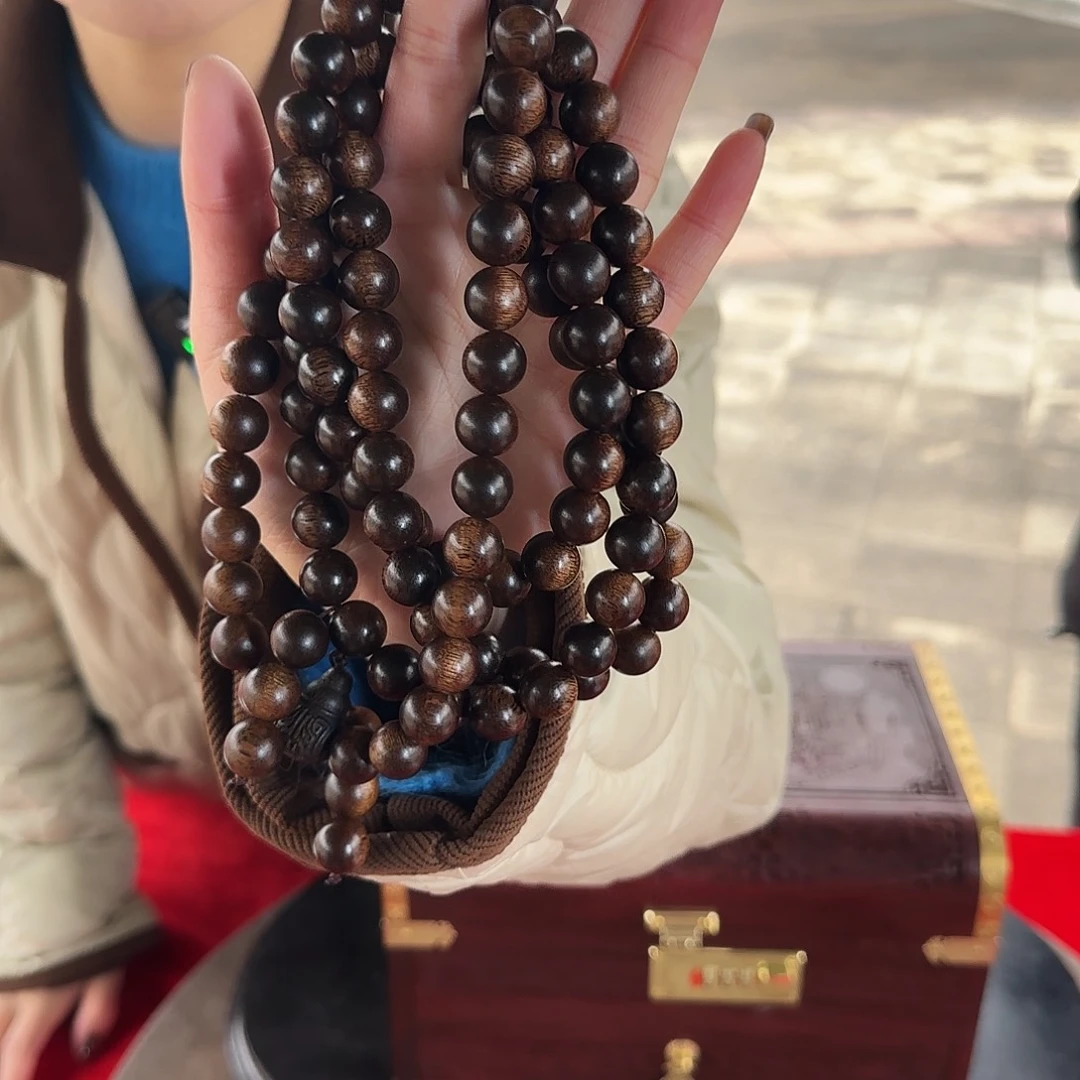 沉香手串多样性发货