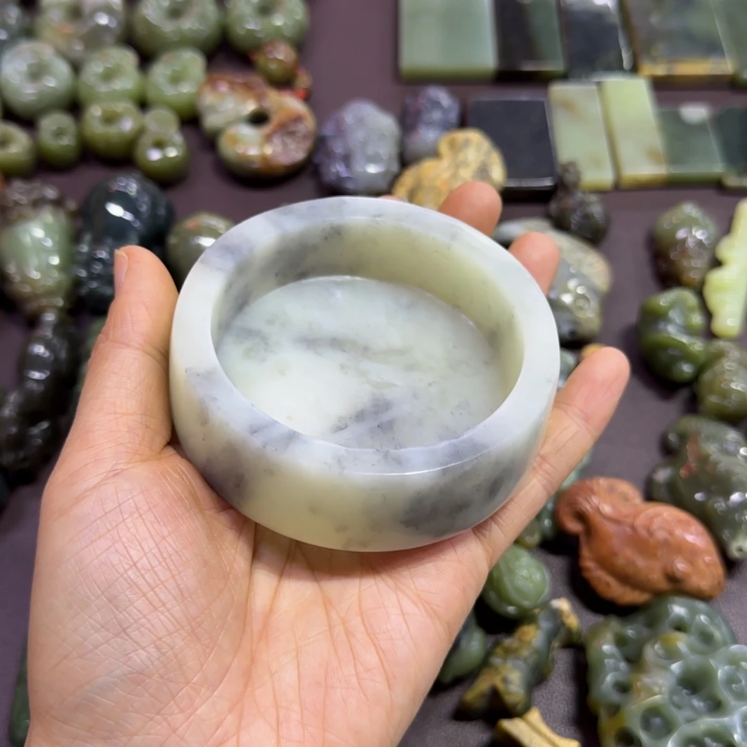 岫岩河磨玉（透闪石质玉）未镶嵌挂件