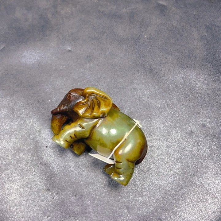 和田玉把件未镶嵌快**马