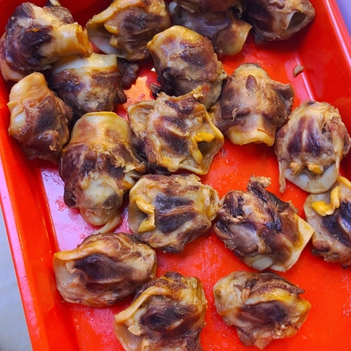 2斤猪喉骨39.9包邮特价