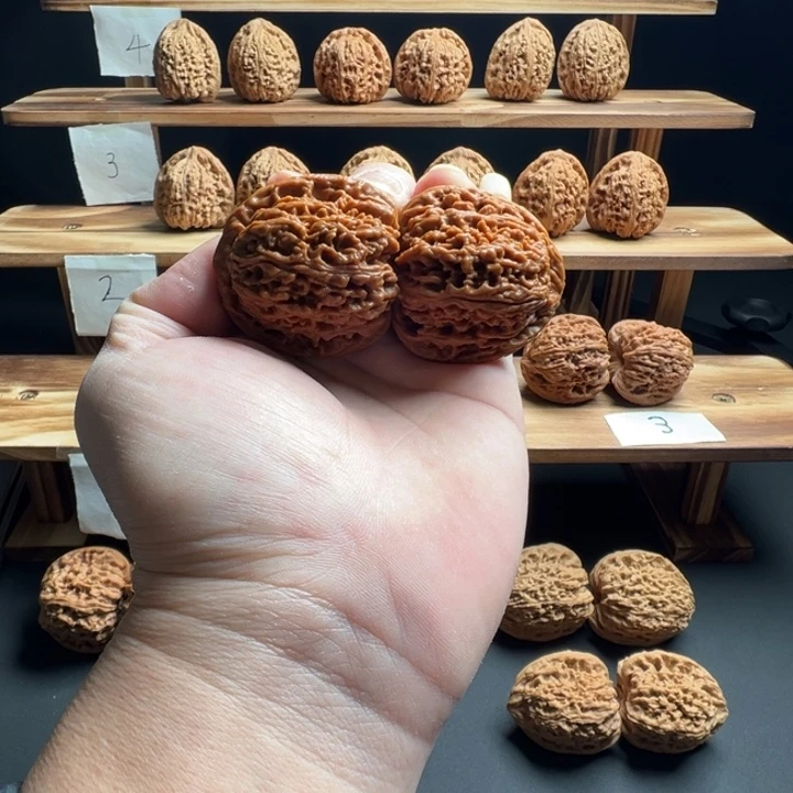 吊坠桃核南疆石拉丝纹尺寸42