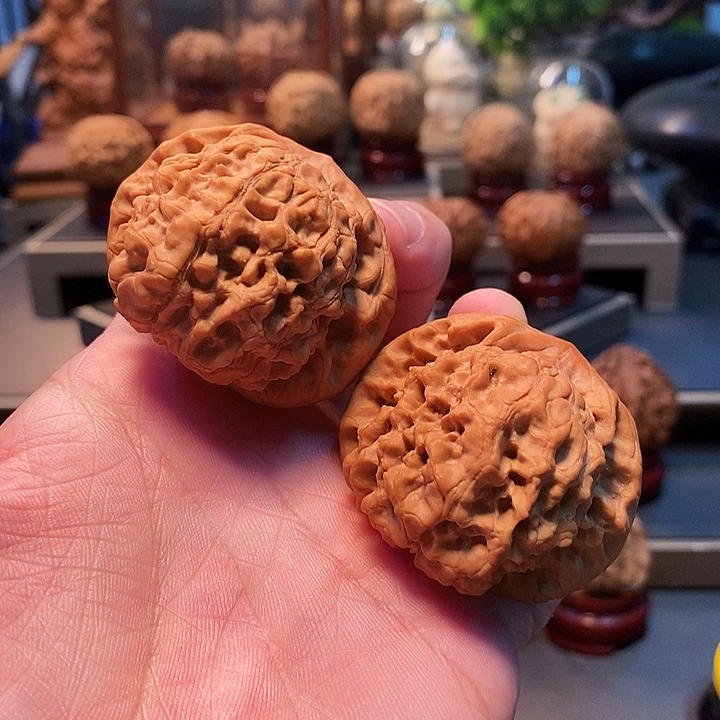 文玩核桃把件龙鼎