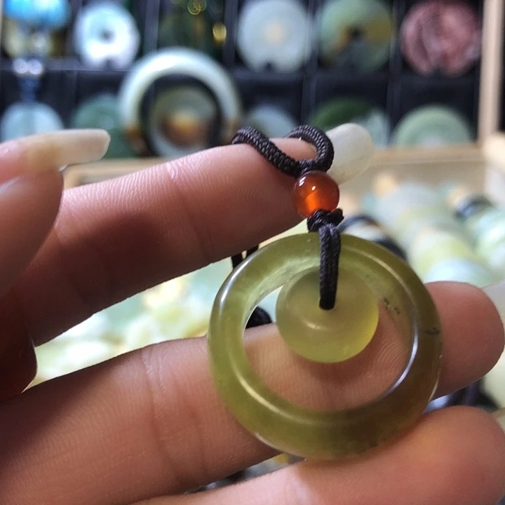 岫玉未镶嵌岫玉挂件