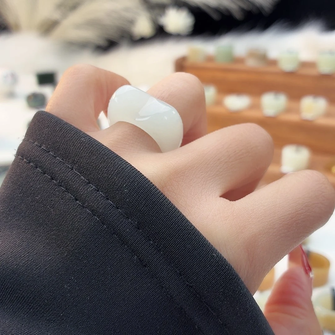 和田玉未镶嵌戒指i62冰白猫耳16.7mm