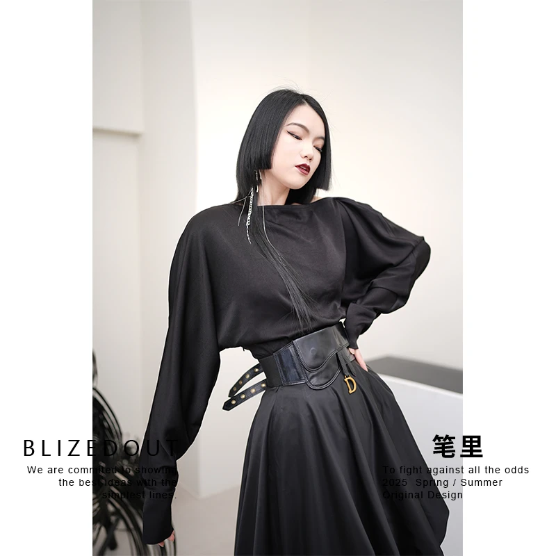 笔里【BLIZEDOUT】独立设计5030802黑色羊腿袖显瘦阔肩短上衣雪纺衫