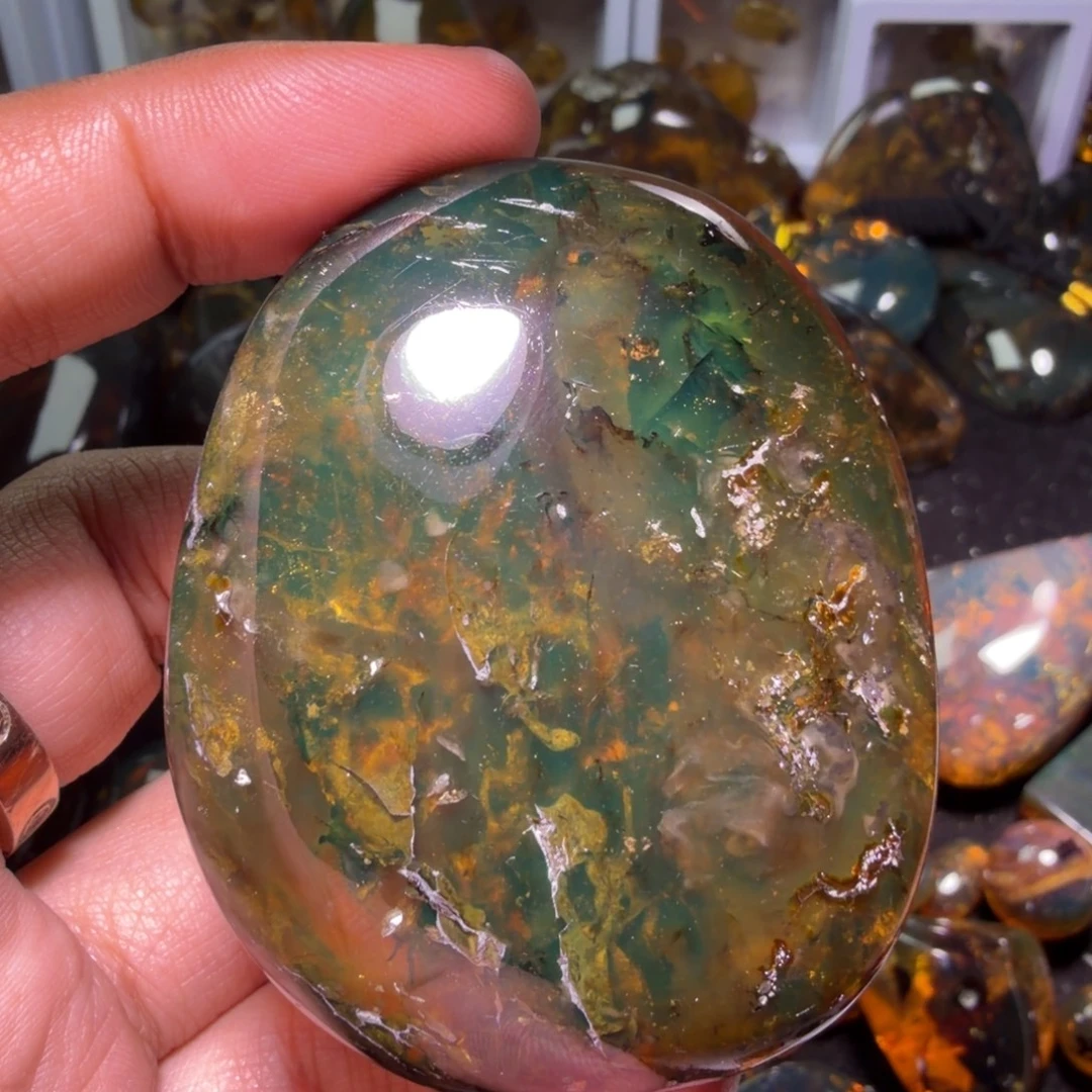 *****琥珀未镶嵌裸石，，