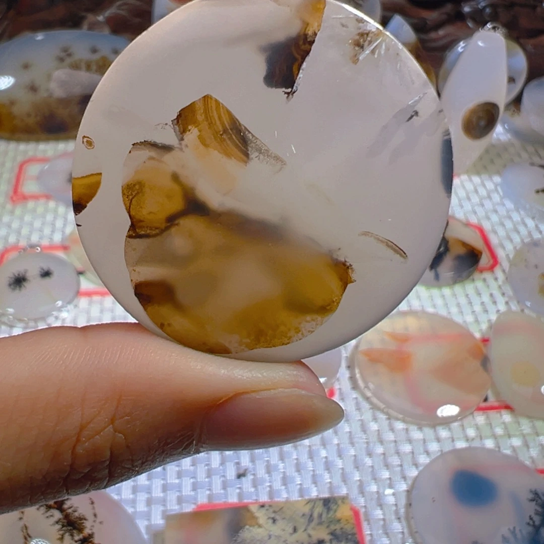 未镶嵌颈饰玛瑙/玉髓