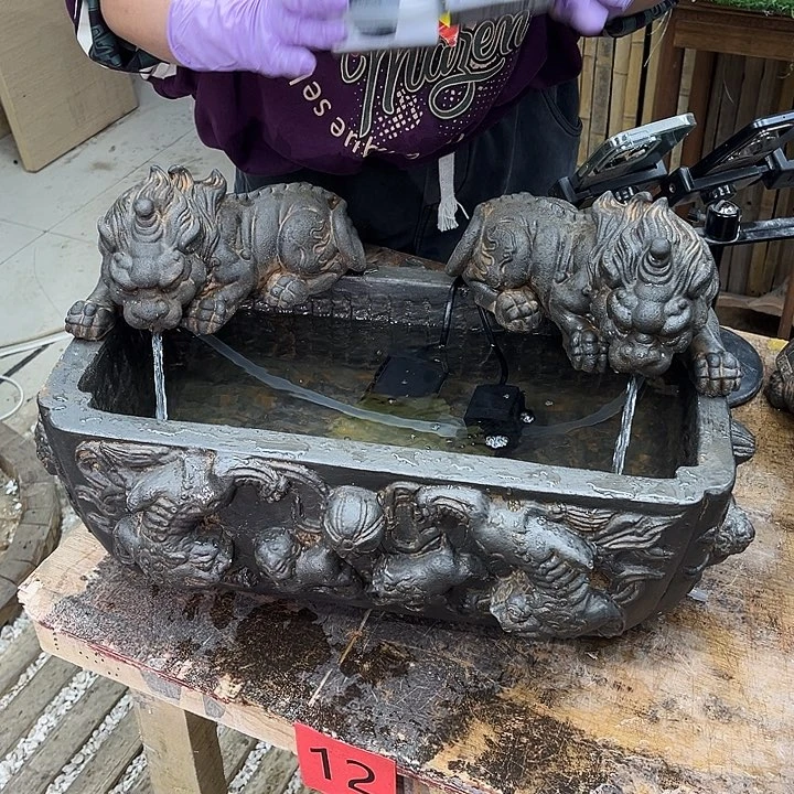 孤品店的老板说我