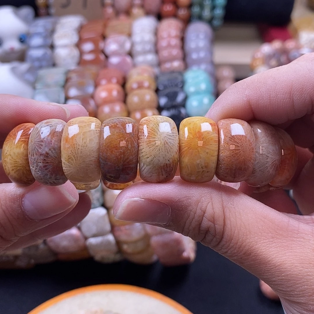 硅化珊瑚（珊瑚玉）手牌未镶嵌43