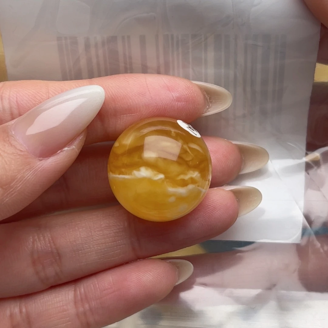 未镶嵌琥珀裸石儿****？蜜蜡圆珠 思思