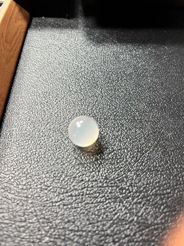 天然高冰荔枝冻圆珠