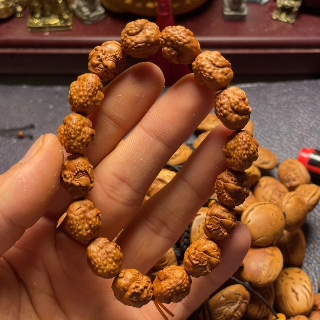 龙纹桃核雕刻瑕疵烟斗金蟾