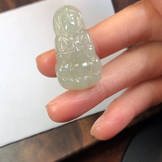 翡翠未镶嵌颈饰缅甸A货，每天下午1点半开播