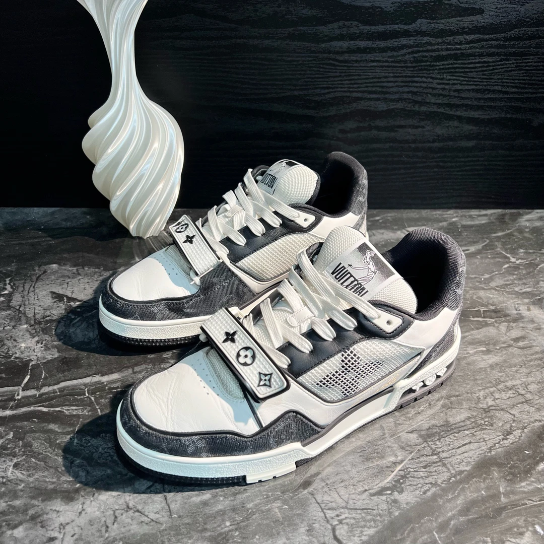95新 LouisVuitton/路易威登 2103/40.5码/黑白魔术贴Trainer板鞋